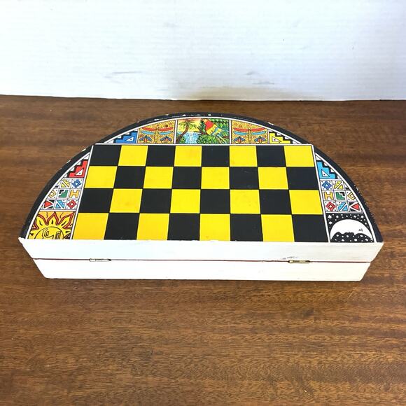 Vintage handmade conquistador, Mayan, Aztec Indian chess set Ceramic pieces - Picture 13 of 13